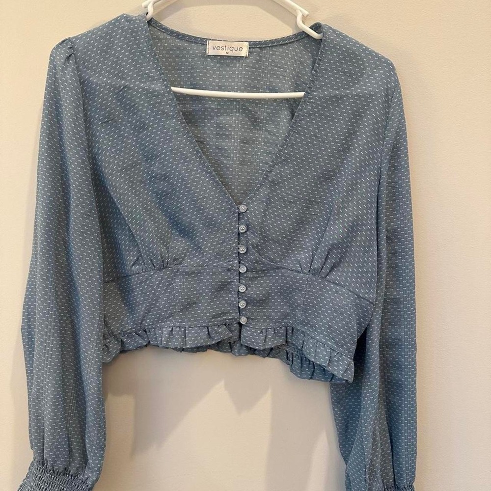 Gorgeous!!! Small Vestibule blue polka dot crop top
